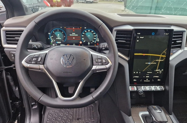 Volkswagen Amarok cena 245900 przebieg: 5500, rok produkcji 2023 z Łapy małe 301